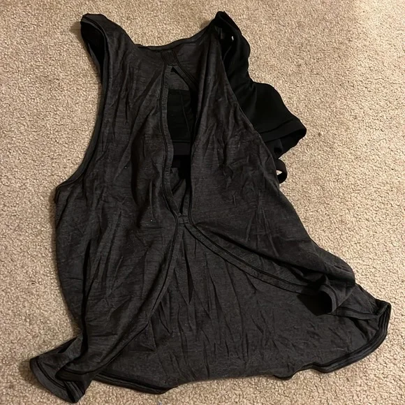 Lululemon tank with open back and built in bra - Picture 3 of 4
